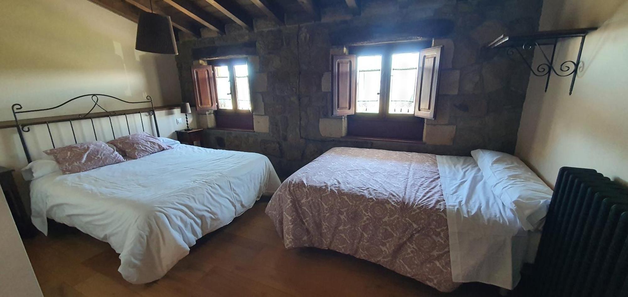 Fuente De Gueelo Guest House San Bartolome de Meruelo Ngoại thất bức ảnh
