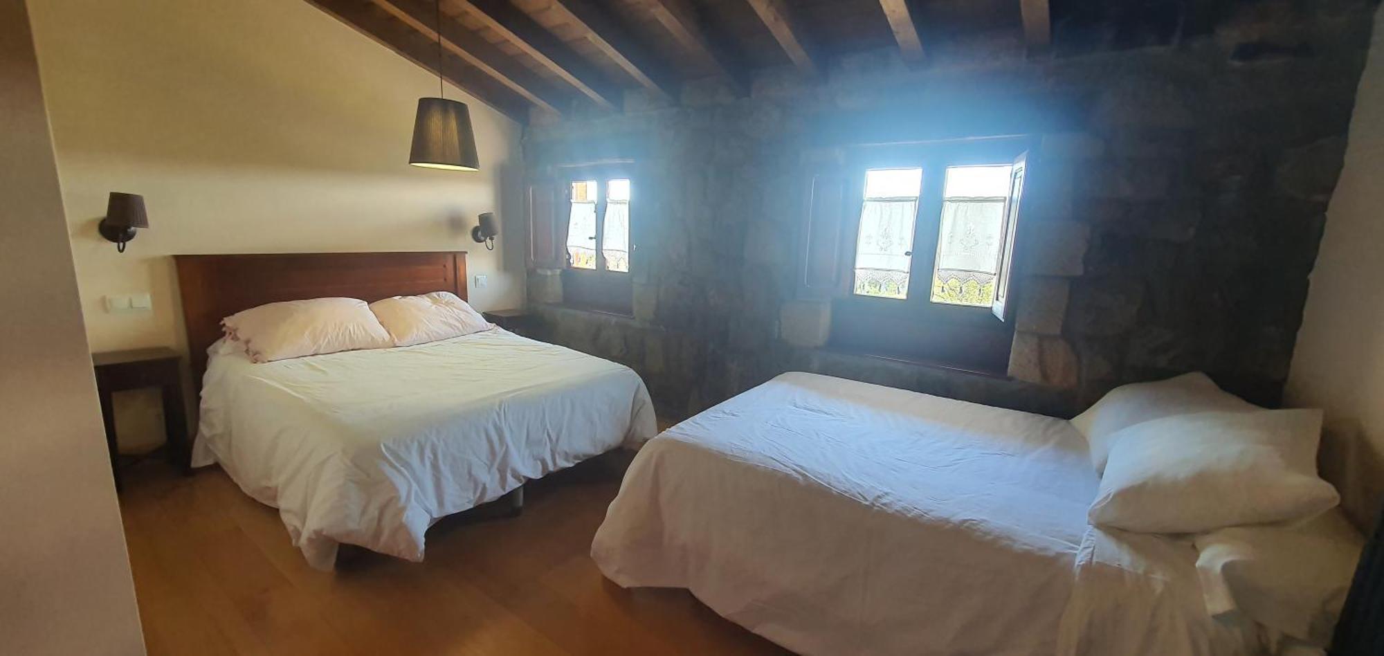 Fuente De Gueelo Guest House San Bartolome de Meruelo Ngoại thất bức ảnh