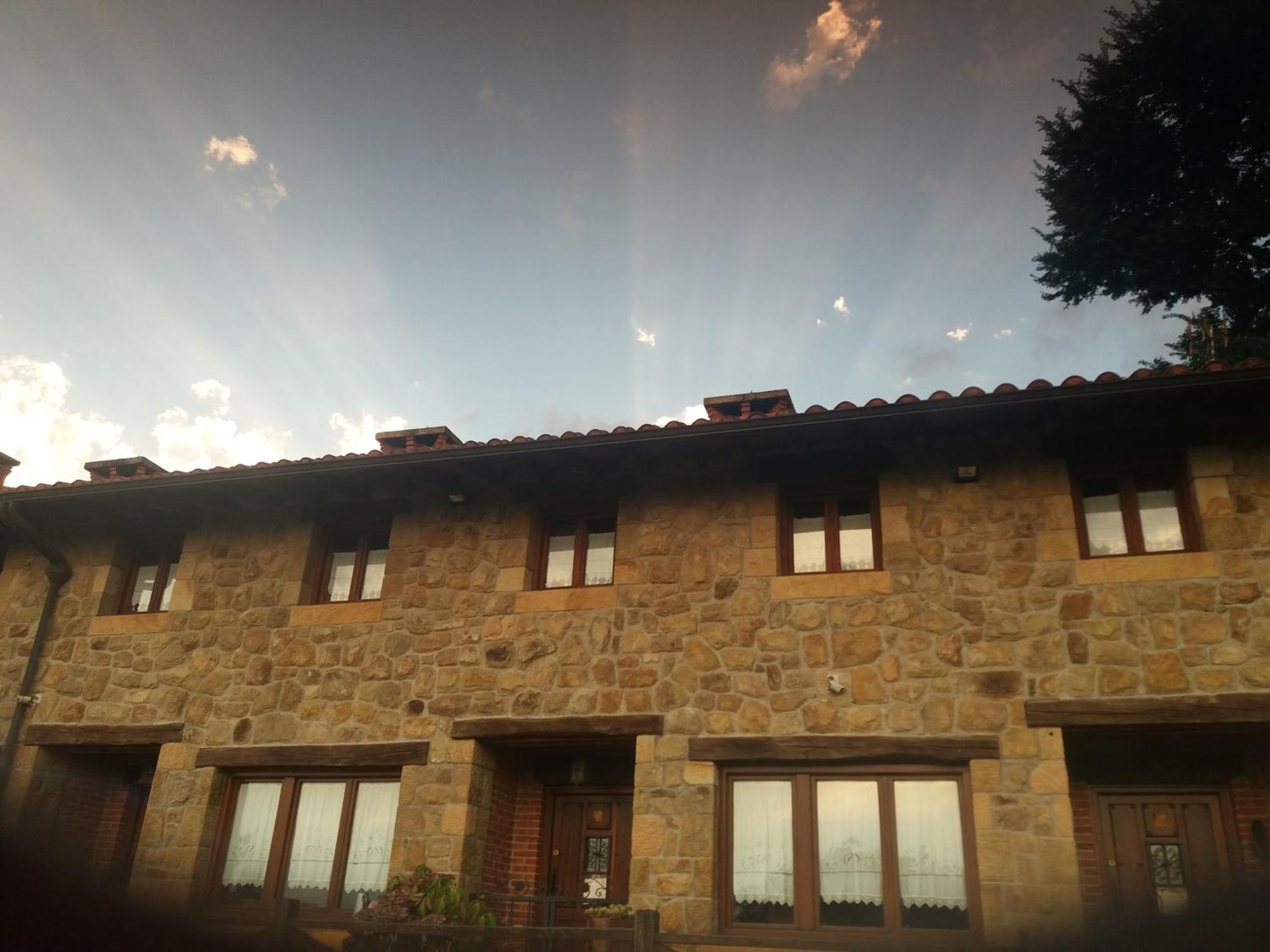 Fuente De Gueelo Guest House San Bartolome de Meruelo Ngoại thất bức ảnh