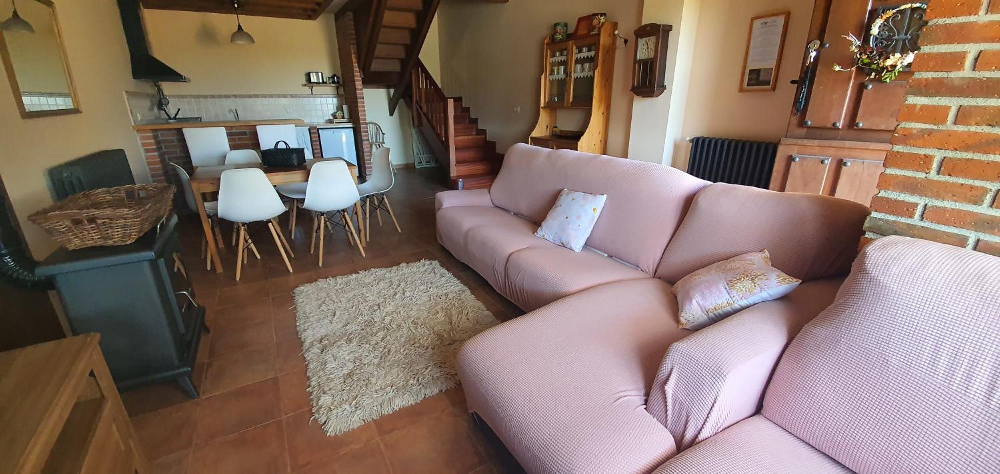 Fuente De Gueelo Guest House San Bartolome de Meruelo Ngoại thất bức ảnh