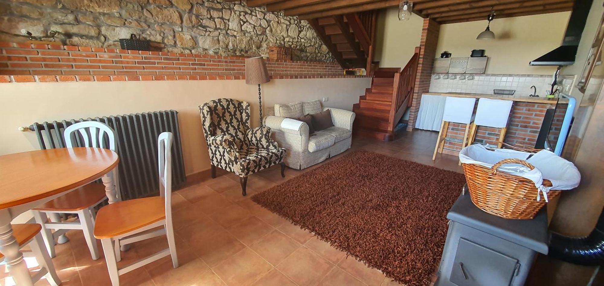 Fuente De Gueelo Guest House San Bartolome de Meruelo Ngoại thất bức ảnh