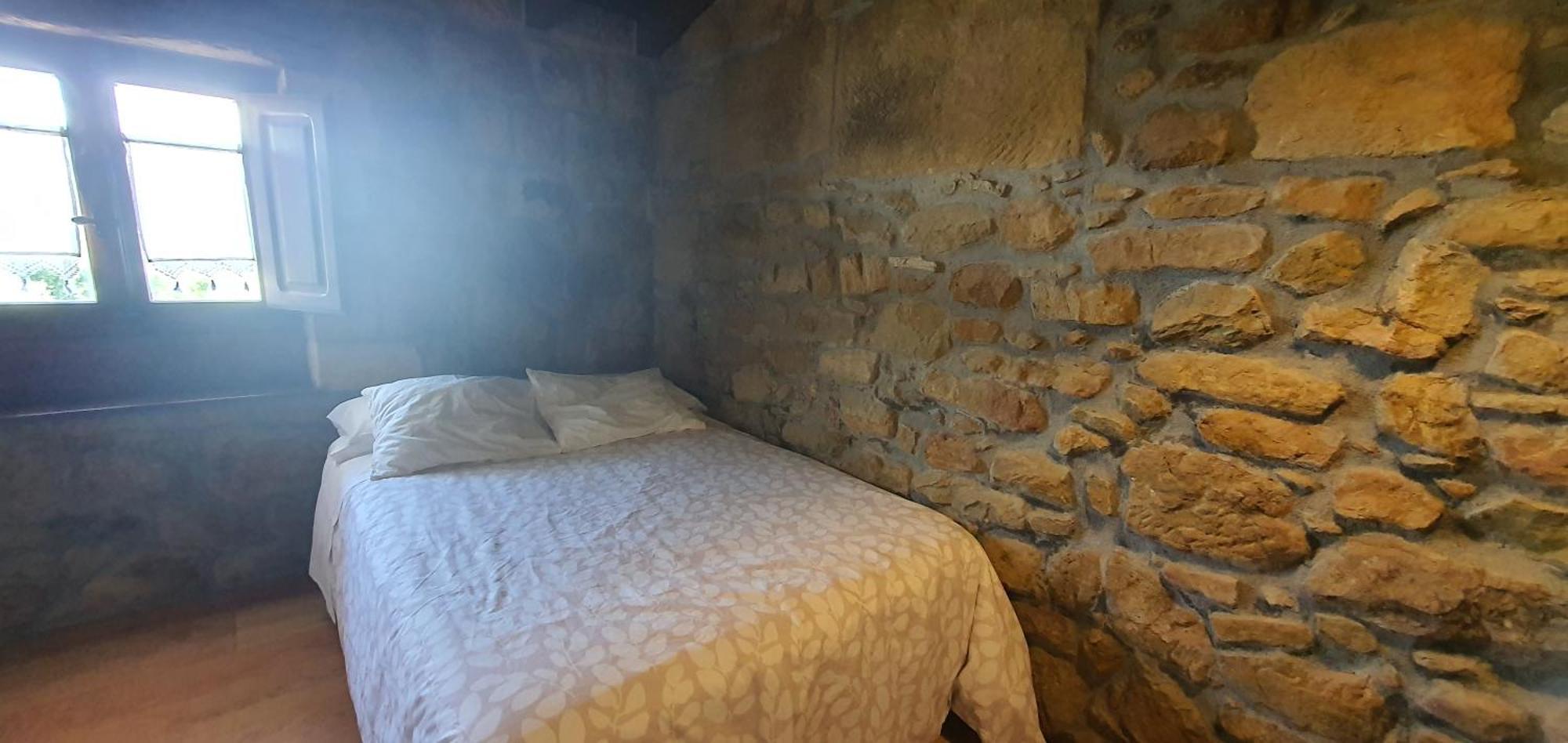 Fuente De Gueelo Guest House San Bartolome de Meruelo Ngoại thất bức ảnh