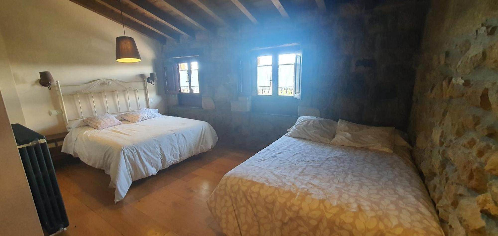 Fuente De Gueelo Guest House San Bartolome de Meruelo Ngoại thất bức ảnh