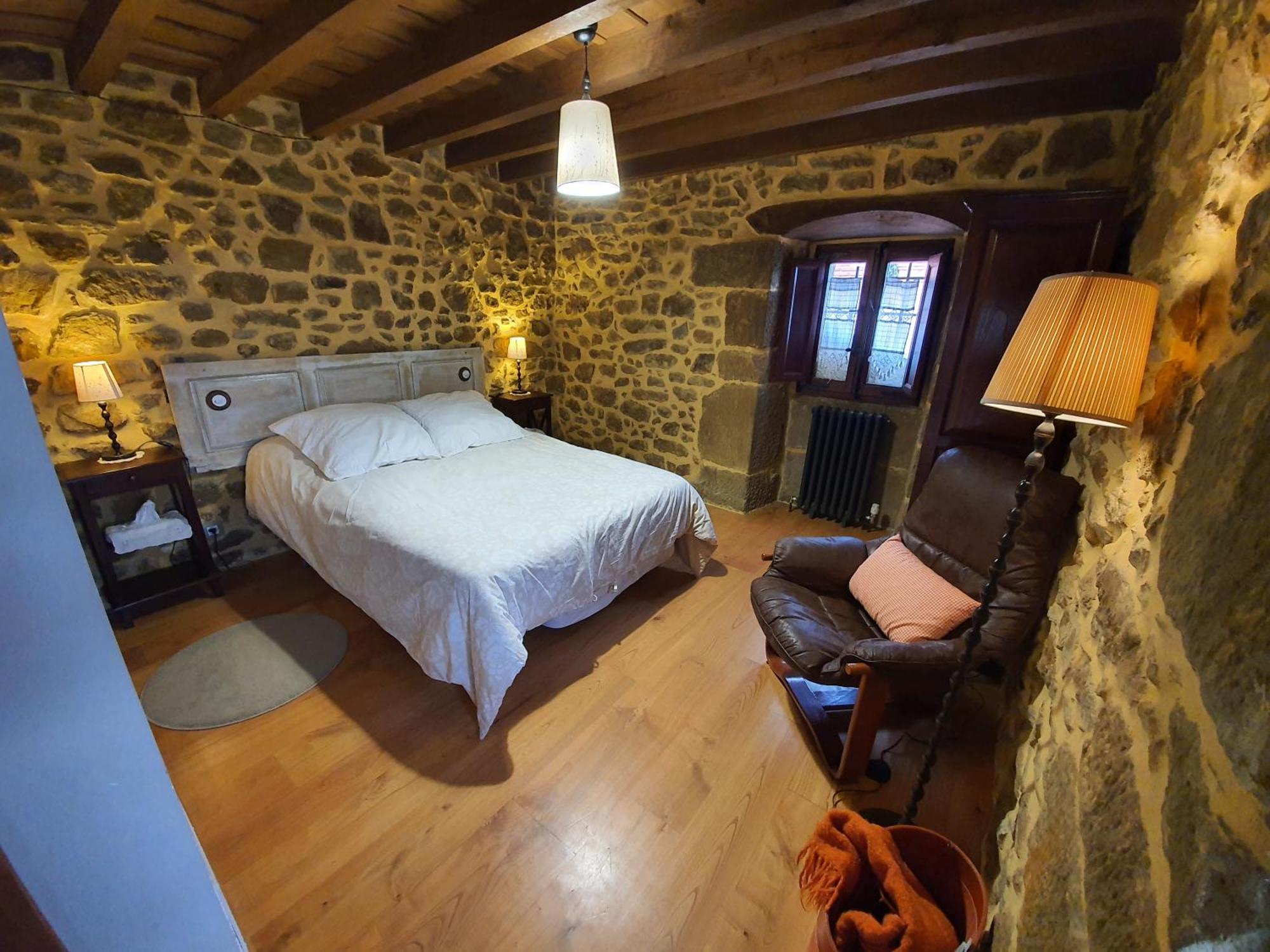 Fuente De Gueelo Guest House San Bartolome de Meruelo Ngoại thất bức ảnh