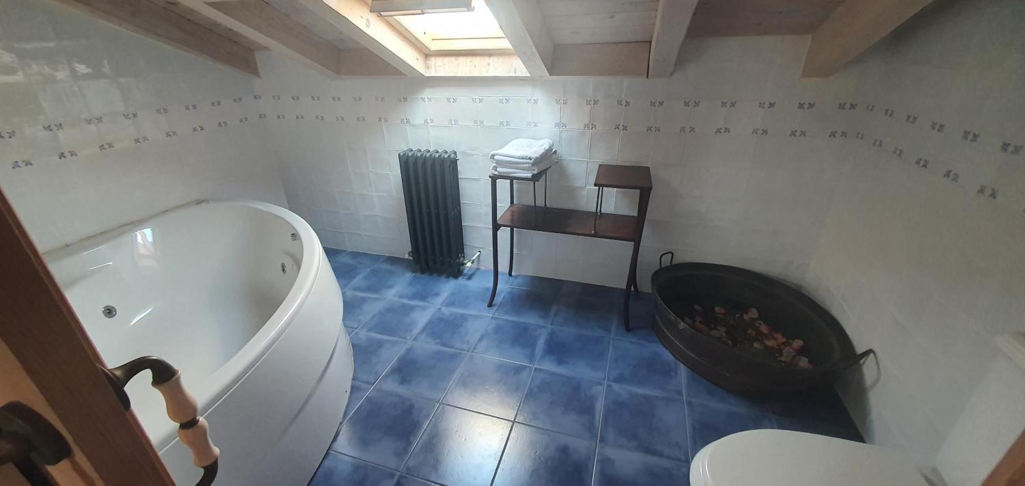 Fuente De Gueelo Guest House San Bartolome de Meruelo Ngoại thất bức ảnh