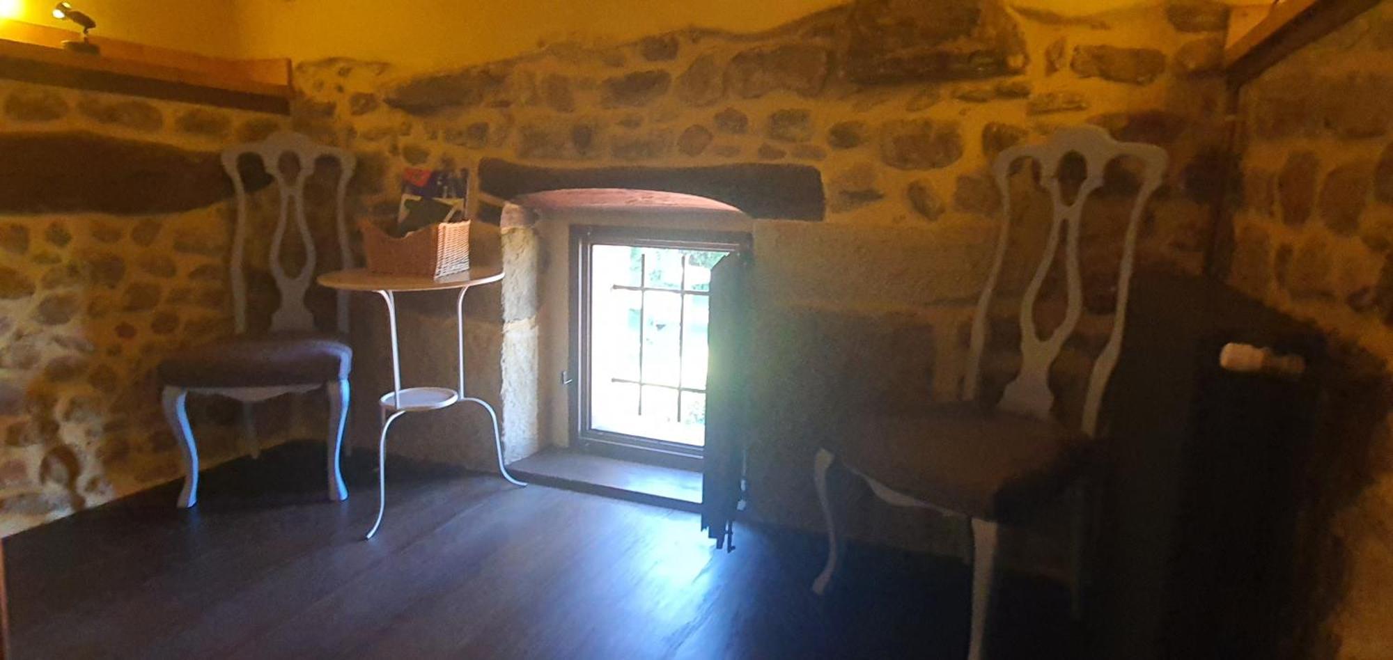 Fuente De Gueelo Guest House San Bartolome de Meruelo Ngoại thất bức ảnh